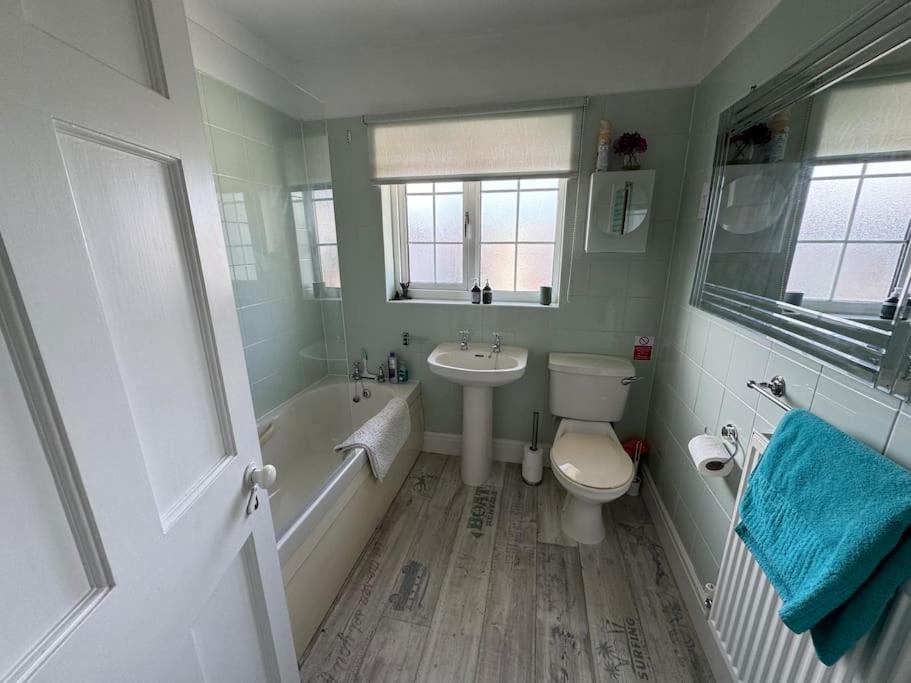 Central City Centre 3 Bedroom Home Private Parking Plymouth Exterior photo
